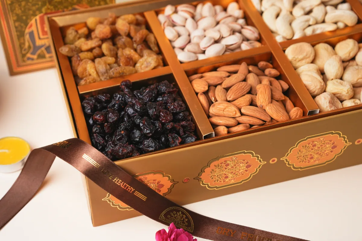 8-Part Gift Box thumb 3